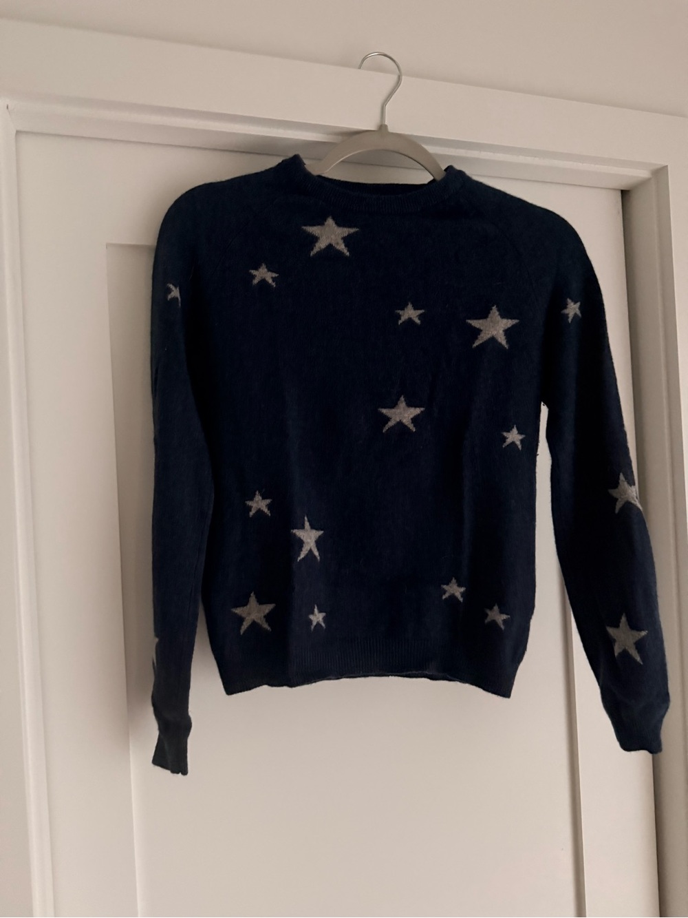 Philosophy XS Cashmere Women's Navy Star Pattern Crewneck Sweater